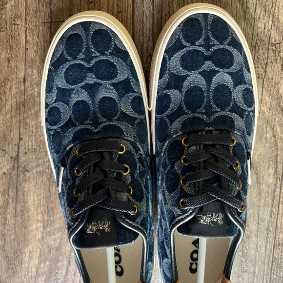 COPY - Limited Edition Coach sneakers!💙 - Picture 2 of 12